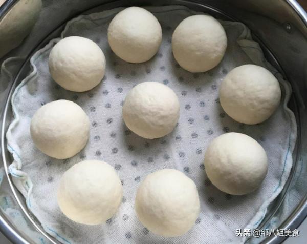 蒸饅頭，不能只懂放多少酵母，牢牢掌握3點技巧，出鍋都暄軟