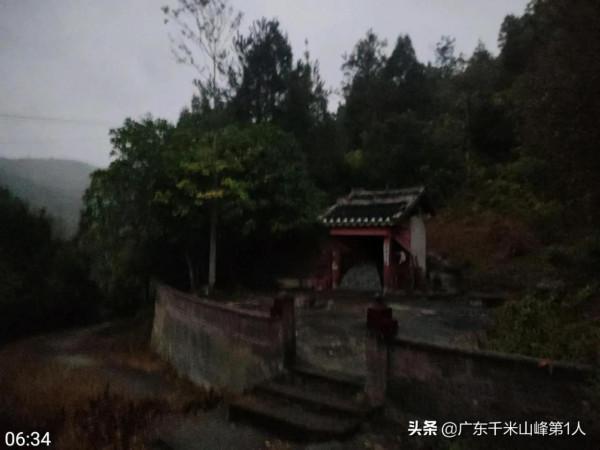 露營梅州五華縣郭田鎮無人廟,網友:佩服你膽量,換成我會被嚇死 露營梅州五華縣郭田鎮無人廟,網友:佩服你膽量,換成我會被嚇死