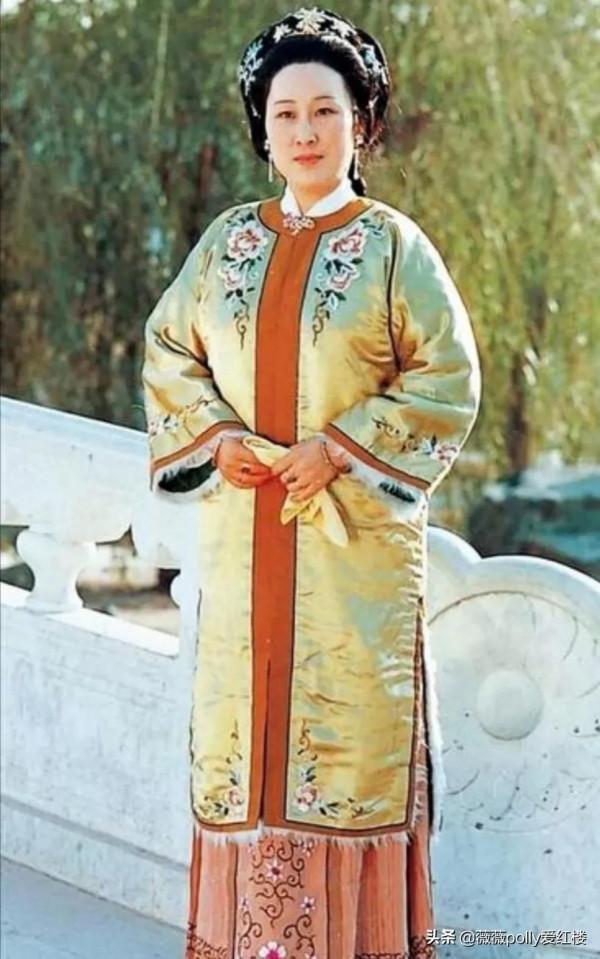 深挖薛家人在榮國府真正的地位,這一家人,就是搞笑撐場面的清客 深挖薛家人在榮國府真正的地位,這一家人,就是搞笑撐場面的清客