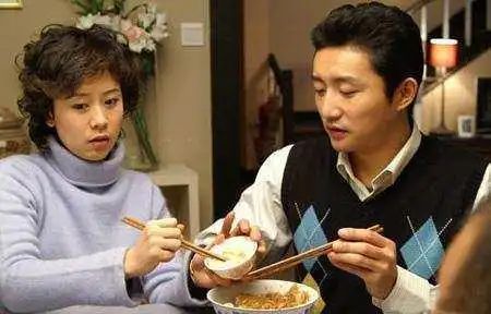 繼春節後，小夫妻中秋節再遇難題：帶娃回奶奶家還是回姥姥家？