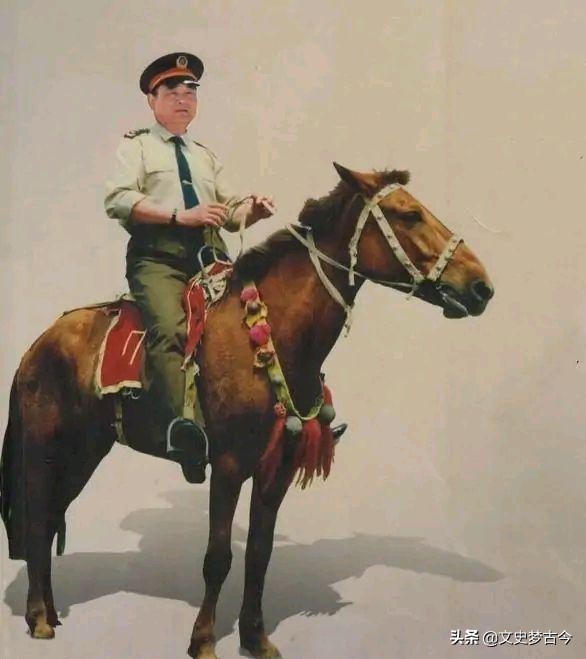 1994年,中央軍委晉升19位上將,他們都是誰?擔任什麼職務? 1994年,中央軍委晉升19位上將,他們都是誰?擔任什麼職務?