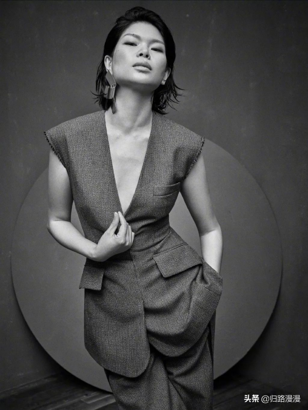 呂燕：天生一雙眯眯眼，被稱作第一醜模，她憑什麼當時尚女王？