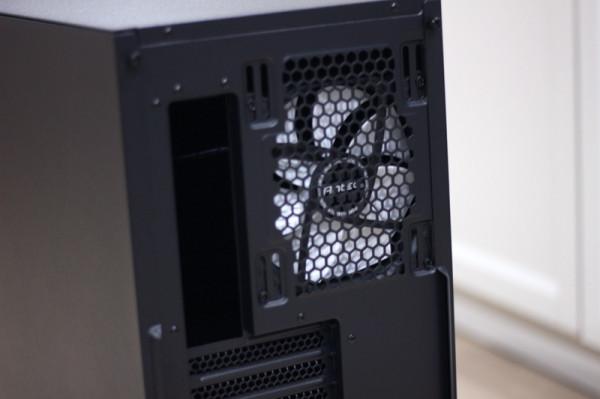 百元風冷夠不夠用?安裝+實測超頻三東海K4000 CPU風冷散熱器 百元風冷夠不夠用?安裝+實測超頻三東海K4000 CPU風冷散熱器