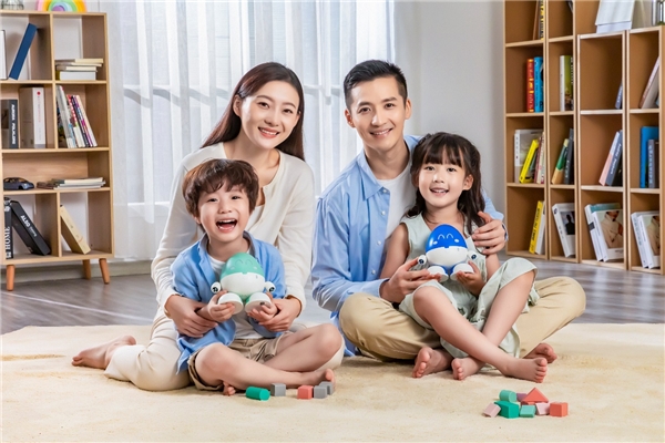 我和大頭兒子的AI小老師！蛋寶智慧機器人預售勁爆來襲