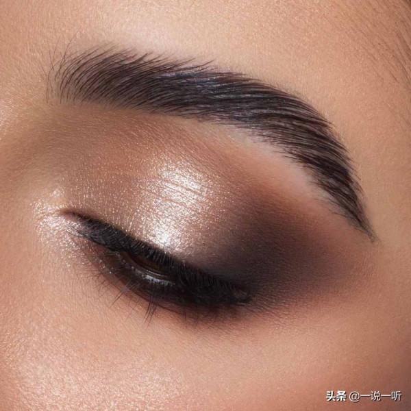 聖誕節和新年，我們會待在家裡，但我們會很時髦