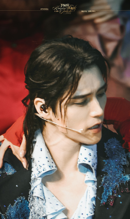 明星藝考路透:有人今昔無差別,有人直接換了臉,就因紅氣養人? 明星藝考路透:有人今昔無差別,有人直接換了臉,就因紅氣養人?