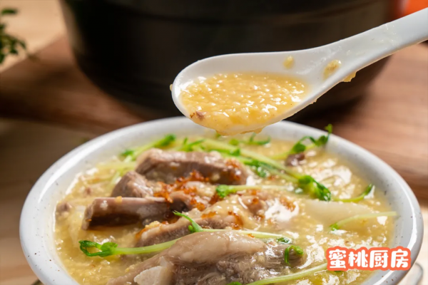 靈芝燕窩不如燉這一鍋！暖身暖胃，吃一碗頂3條秋褲