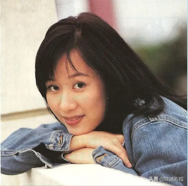 26年前的古裝劇,17位女演員,人均絕色,竟找不到一個醜的 26年前的古裝劇,17位女演員,人均絕色,竟找不到一個醜的