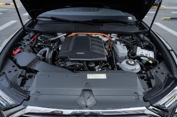 測評2020款奧迪A6L PHEV，顏值出眾，豪華大氣