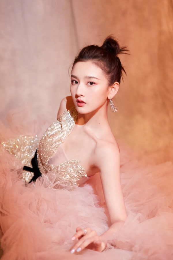 看完韓圈紅毯,才知道女明星的生圖有多內卷 看完韓圈紅毯,才知道女明星的生圖有多內卷