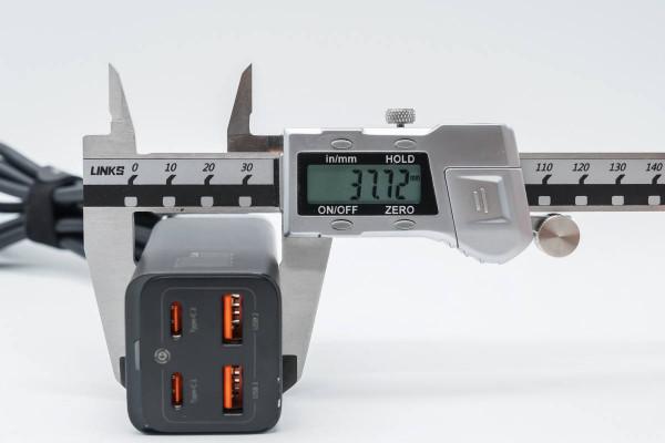 四口輸出，相容性極佳，倍思100W氮化鎵桌面充電器評測