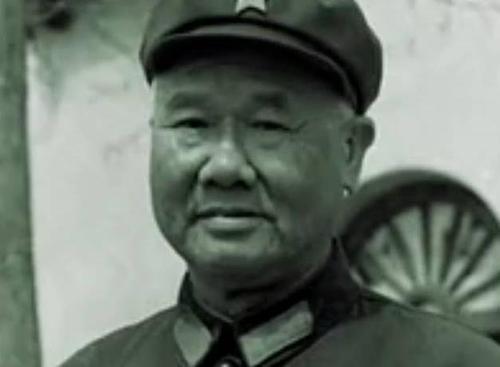 1982年，鄧小平為何堅決裁掉鐵道兵，3位將軍來&OpenCurlyDoubleQuote;求情&rdquo;都不行？