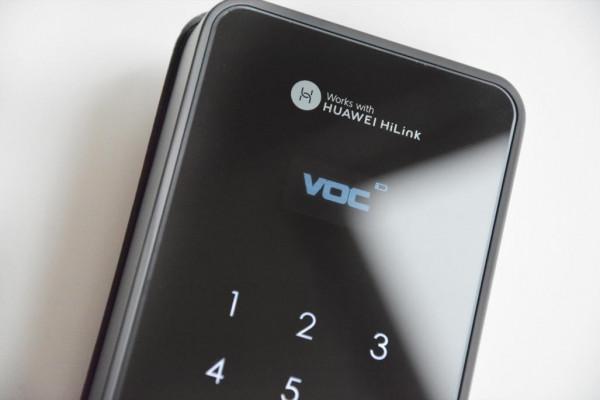 榮耀VOC智慧門鎖X6體驗，手機一碰即開，讓家更舒心
