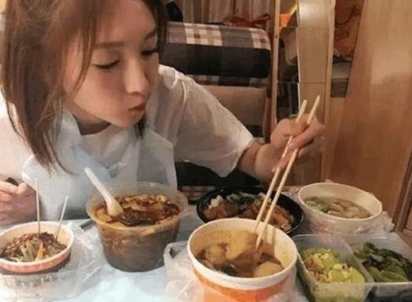 50歲的女士體重標準出爐，胖點好還是瘦點好？這3點或可控制體重