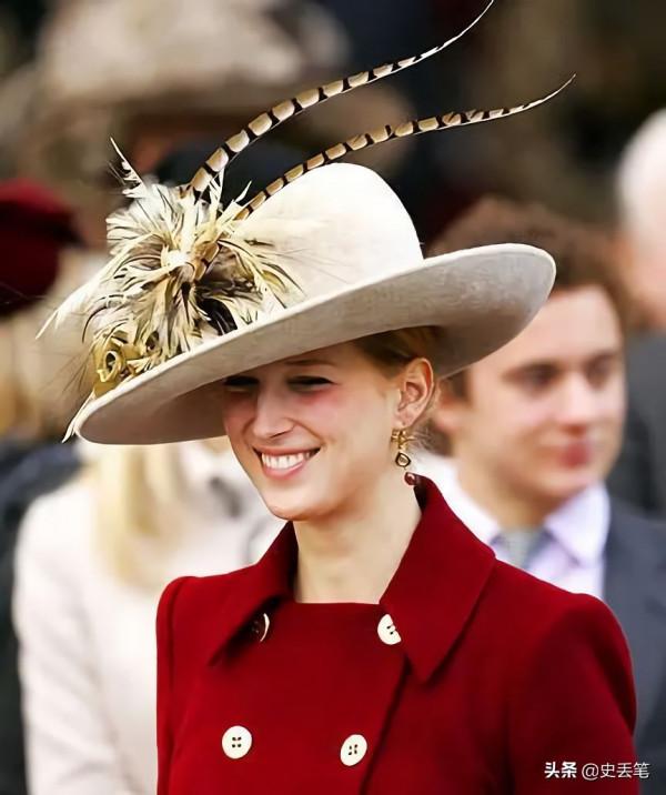 2012年他用190元買下一個舊包包，半年後價格漲到了220萬