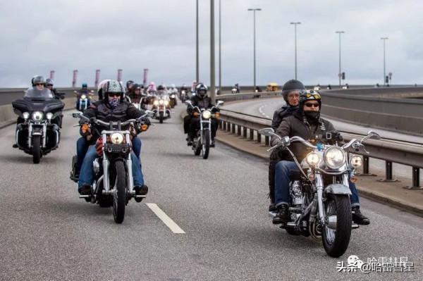 「 滾雷之聲 」數萬輛哈雷的巡遊活動 「 滾雷之聲 」數萬輛哈雷的巡遊活動