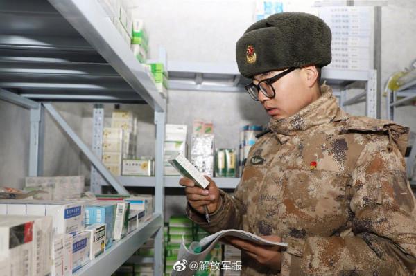 冬季來臨！看#駐守在雪域高原的子弟兵如何過冬#↓↓