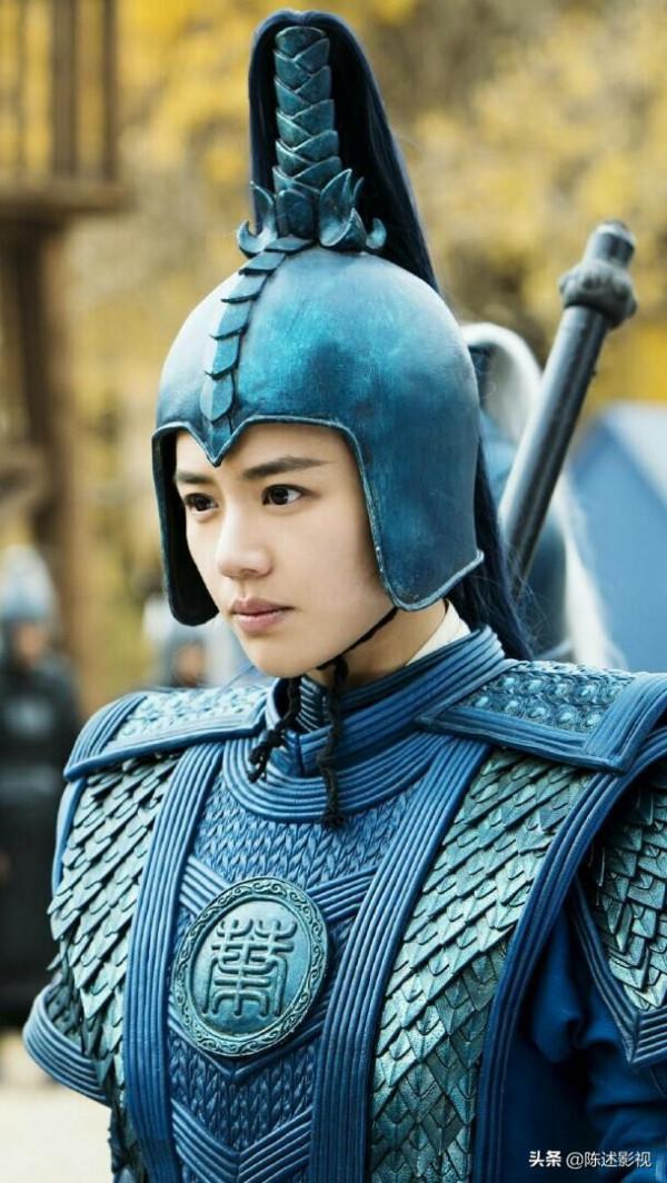 上戰場還濃妝豔抹,讓這6位女星告訴你,什麼叫女將軍形象 上戰場還濃妝豔抹,讓這6位女星告訴你,什麼叫女將軍形象