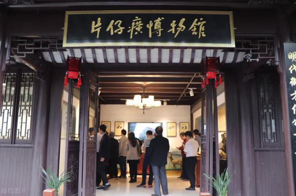 “傻大亨”陳德啟：賺國外的錢，回國投資16億開荒種葡萄，為啥？