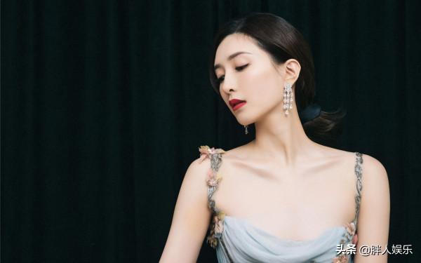 江疏影的“坎坷情史”:情斷胡歌,被嘲演技差,她該怨誰呢? 江疏影的“坎坷情史”:情斷胡歌,被嘲演技差,她該怨誰呢?