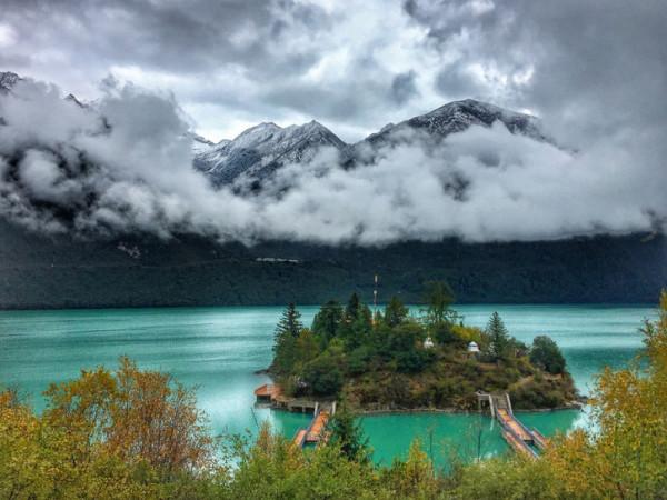 西藏一5A神秘湖泊,各類野生珍稀植物匯聚於此,有“小瑞士”美譽 西藏一5A神秘湖泊,各類野生珍稀植物匯聚於此,有“小瑞士”美譽