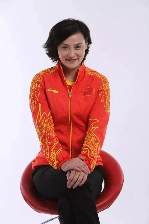 高敏的故事:第一位跳水女皇,16歲開啟高敏時代,6年拿70枚金牌 高敏的故事:第一位跳水女皇,16歲開啟高敏時代,6年拿70枚金牌