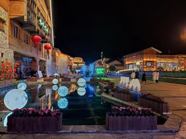 川西秘境，冬季玩雪聖地，銀裝素裹的燕子溝，美不勝收