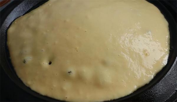 陝西名小吃“攤黃兒”的傳統做法，手不沾面簡單快速，看著真香