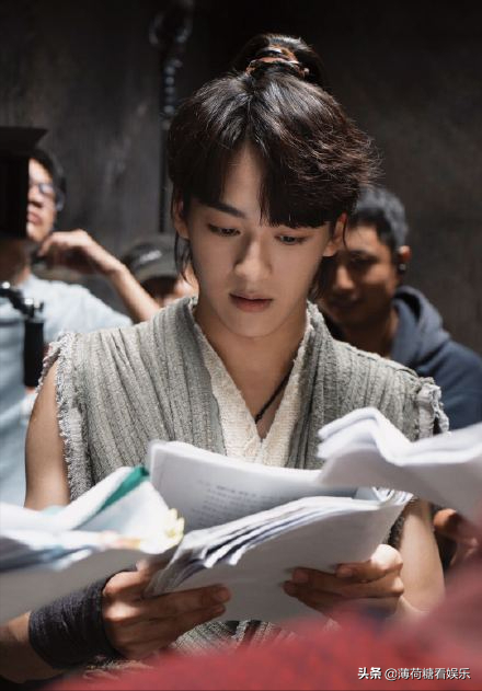 《鬥破蒼穹2》殺青！鬥氣化馬都能拍2了？主演何洛洛造型辣眼睛