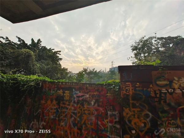 喜歡拍照雙11要買iPhone 13 Pro嗎？對比五款安卓旗艦我悟了