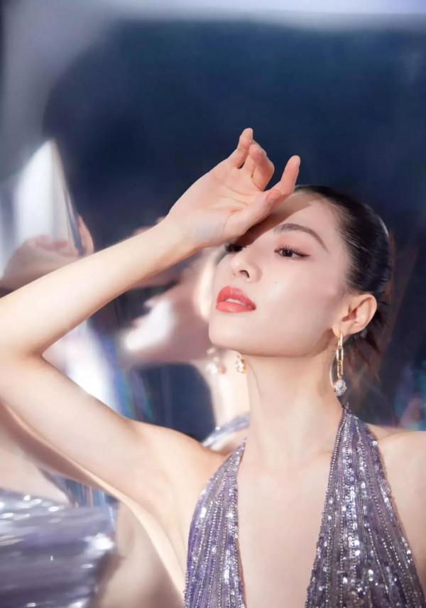 明星的美圖世界秀之鐘楚曦 明星的美圖世界秀之鐘楚曦