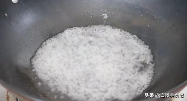 土豆最好吃的做法，淋兩個雞蛋，出鍋香甜又解饞，大人小孩搶著吃