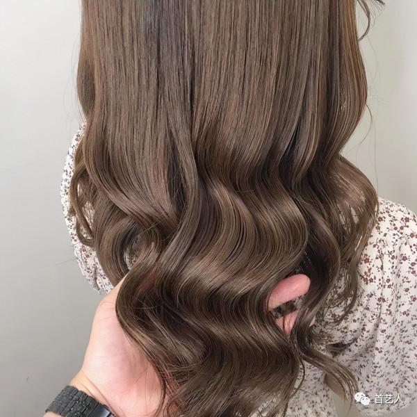 輕鬆get清純又幹淨的氣場!可可米色連褪色也完美 輕鬆get清純又幹淨的氣場!可可米色連褪色也完美