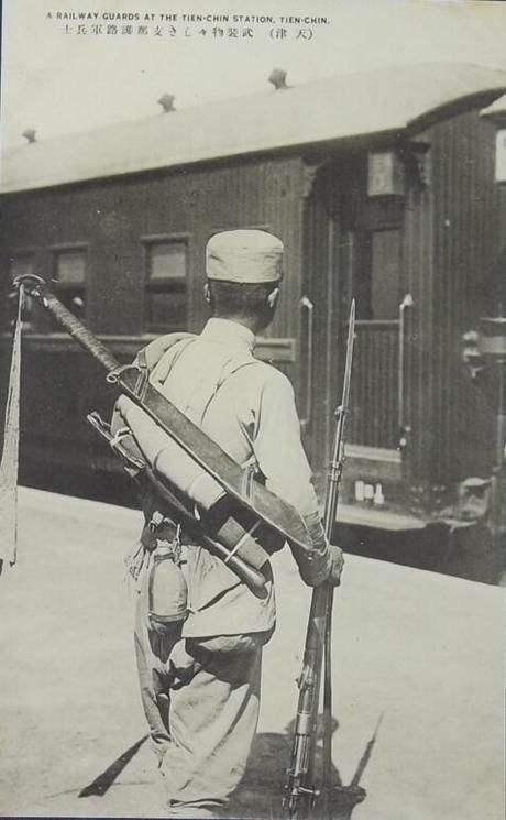 鄧華斗膽直陳,毛主席笑言:湖南老鄉膽子大,像我 鄧華斗膽直陳,毛主席笑言:湖南老鄉膽子大,像我