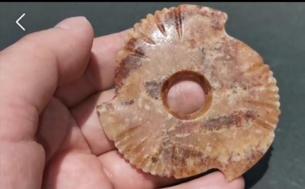 藍溪水碧生靈玉,眾說紛紜論璇璣 藍溪水碧生靈玉,眾說紛紜論璇璣