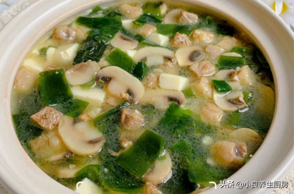天冷了，最該給家人喝這湯，營養又暖胃，湯汁鮮美，別不懂吃