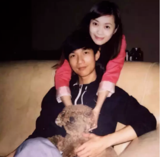 陳楚生:從“快男冠軍”到“銷聲匿跡”,他做了哪些荒唐事? 陳楚生:從“快男冠軍”到“銷聲匿跡”,他做了哪些荒唐事?