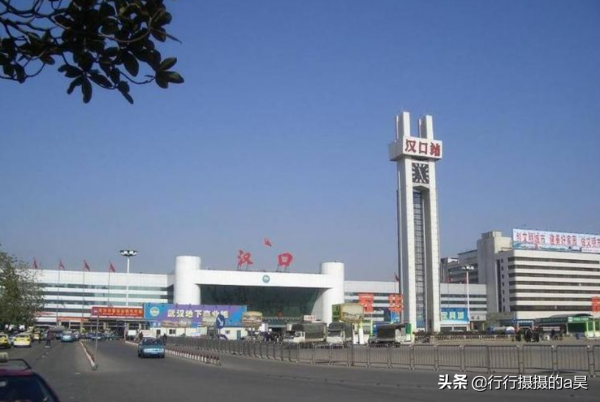 武漢這座有120年曆史的火車站，至今仍是武漢三大“特等站”之一