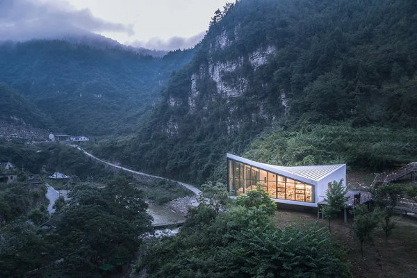 大山裡的茶吧咖啡館 大山裡的茶吧咖啡館