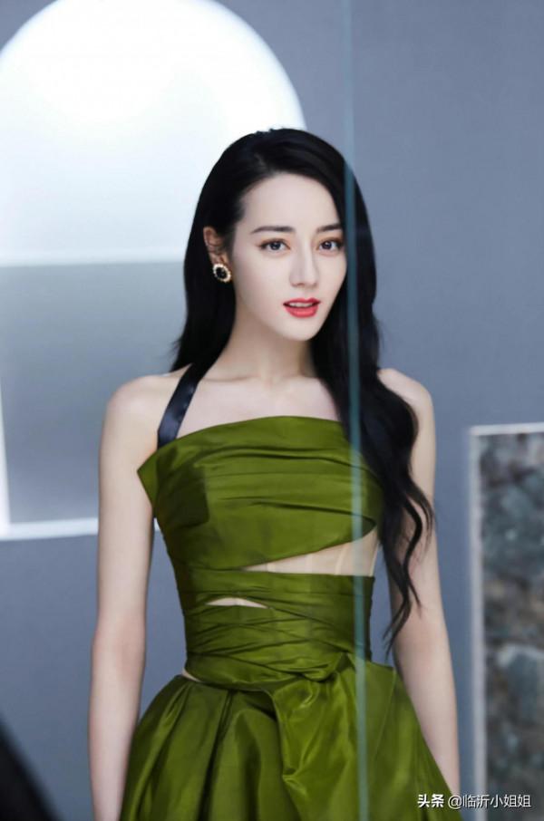 迪麗熱巴，異域風情的絕美女神，天生麗質般的容顏，讓人著迷