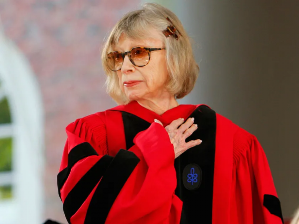 誰說女知識分子不時髦?會寫字的女人,穿得好更好看 誰說女知識分子不時髦?會寫字的女人,穿得好更好看