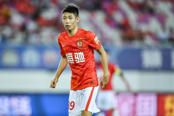 國足世預賽紅與黑，下屆世預賽以他們為核心未必不能打