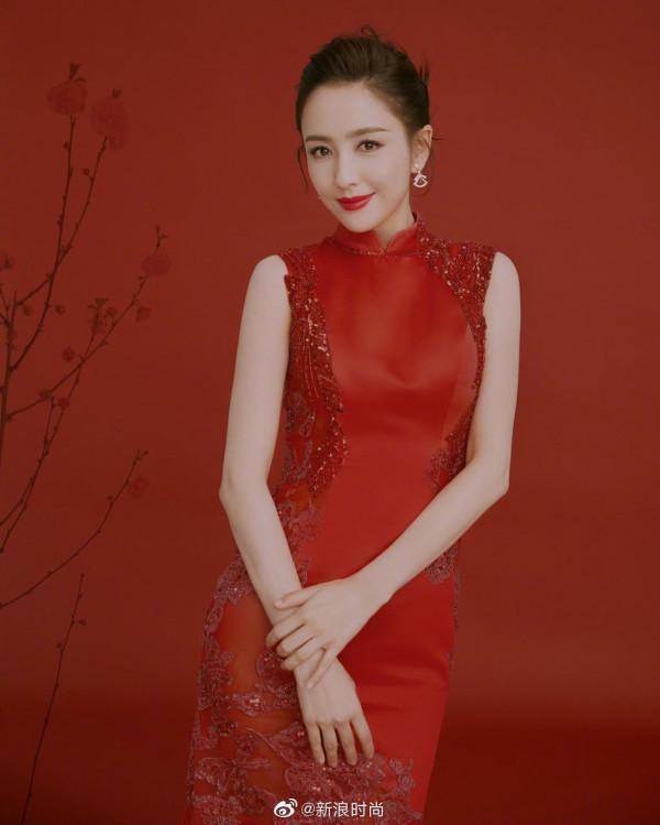 佟氏七寶車,麗日坐高閣,婭相兼尤美,粉紅女郎佟麗婭 佟氏七寶車,麗日坐高閣,婭相兼尤美,粉紅女郎佟麗婭