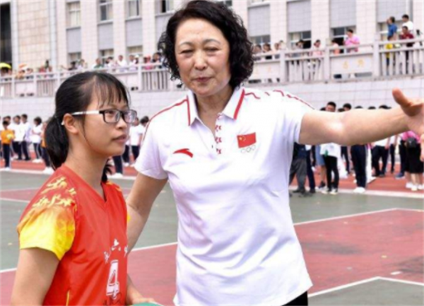 當年跟郎平一起打球的中國女排元老，如今都怎麼樣了？