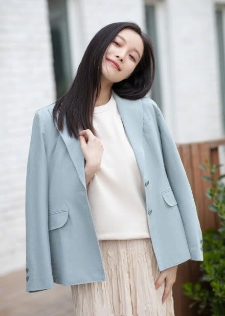 別被基礎款騙了!百搭的服裝才是最難穿的,除非你有這2個特徵 別被基礎款騙了!百搭的服裝才是最難穿的,除非你有這2個特徵