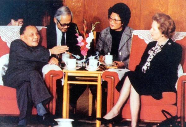 香港迴歸前夕，英國34艘軍艦闖入南海，與我軍對峙72小時自動撤離