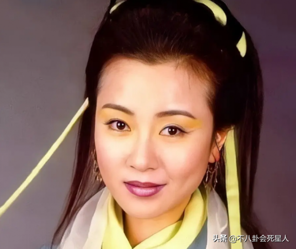 無濾鏡、無美顏的珍貴大頭照，這十位TVB女星，誰醜誰美一目瞭然