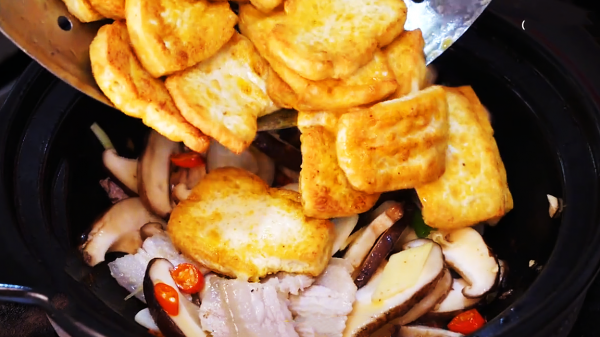 秋冬多給孩子做6道菜,葷素搭配合理,鈣量豐富,常吃個子竄得快 秋冬多給孩子做6道菜,葷素搭配合理,鈣量豐富,常吃個子竄得快