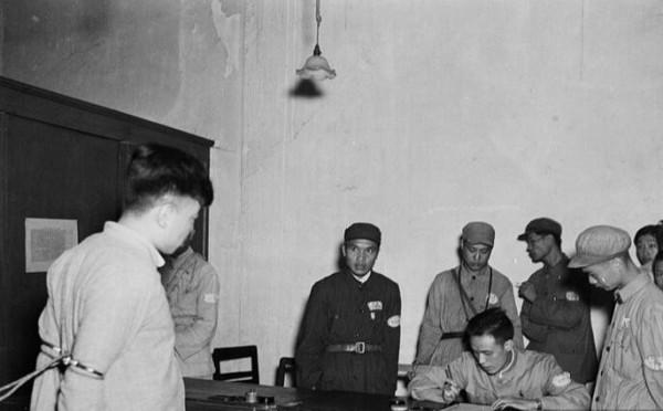 50年一封急電讓毛澤東勃然大怒，鄧小平緊急部署，殲滅116萬土匪