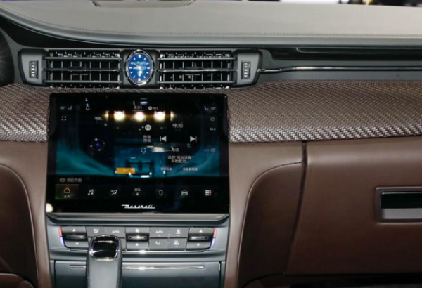 優雅的義大利紳士，一輛超豪華轎車，瑪莎拉蒂總裁價效比如何